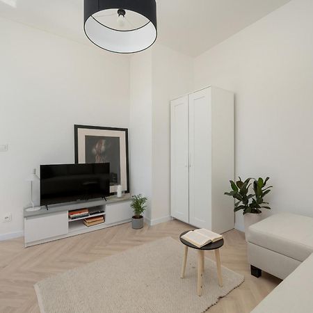 Komfortowe I Przytulne Studio Blisko Parku Wroclaw By Noclegi Renters Breslávia Exterior foto